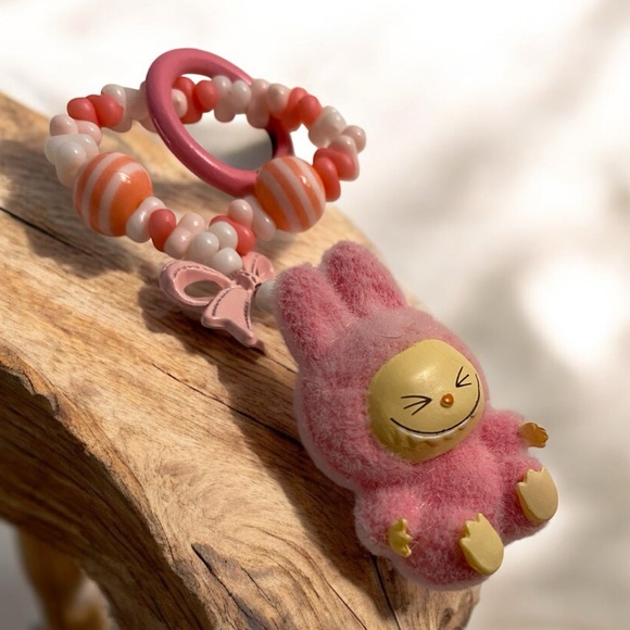 🆕 Labubu key chain - Picture 1 of 4